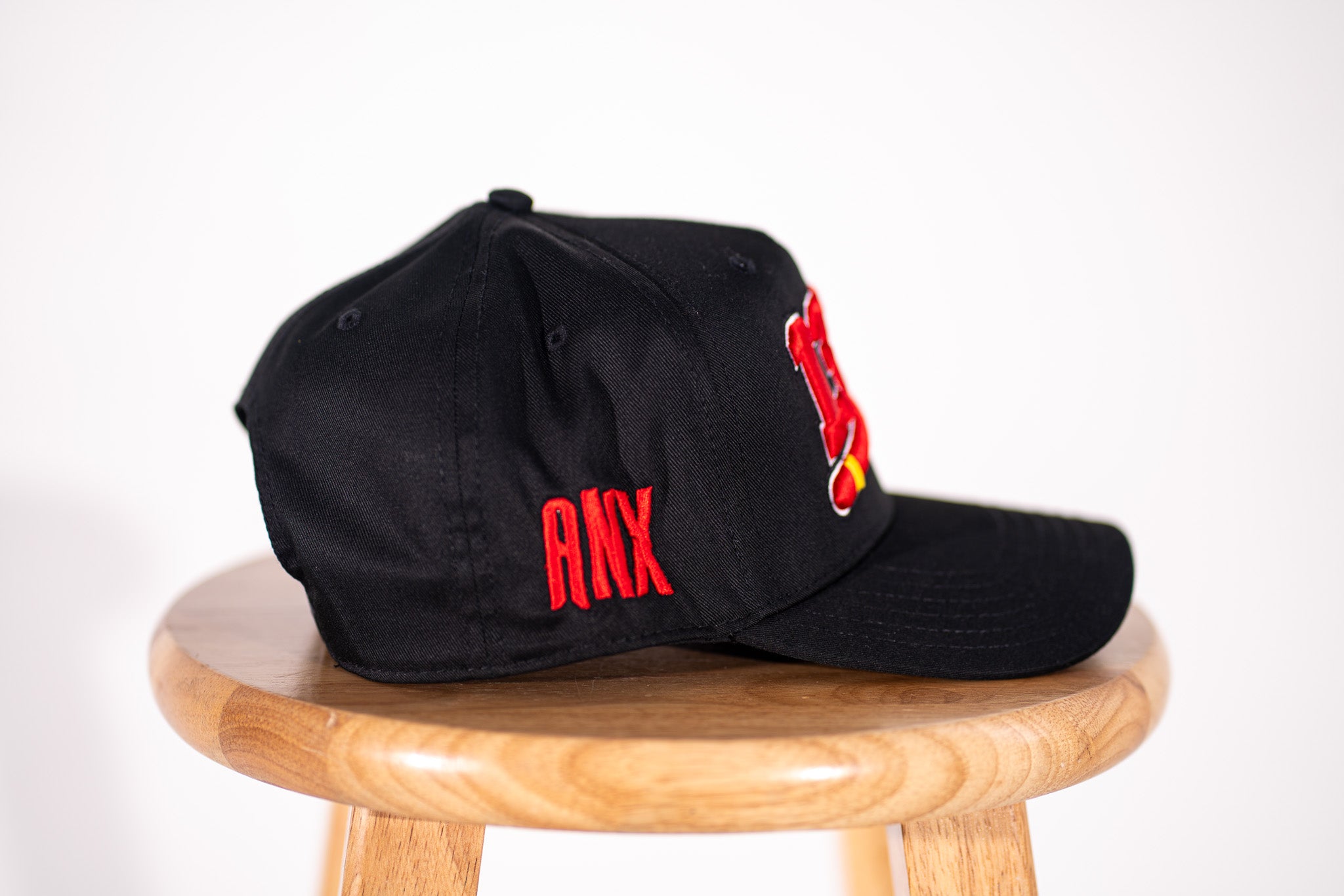 1331 Tomahawk A-Frame Cap black side view